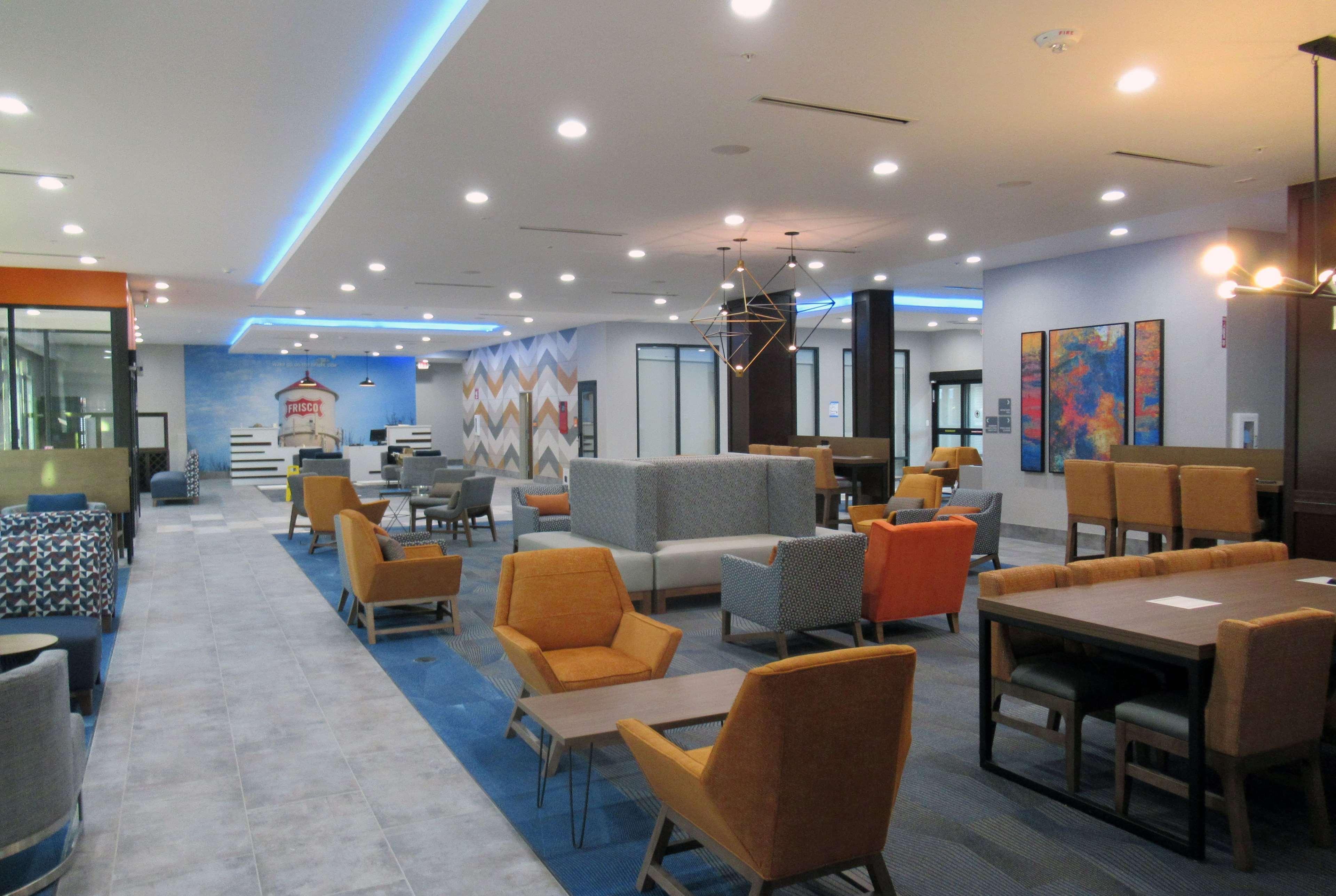 La Quinta Inn & Suites By Wyndham Dallas - Frisco Stadium Extérieur photo