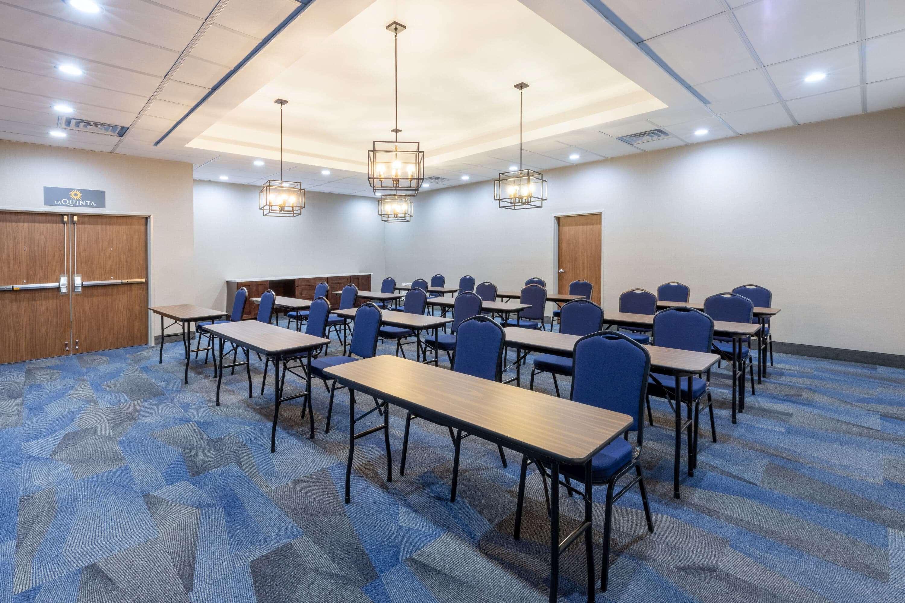 La Quinta Inn & Suites By Wyndham Dallas - Frisco Stadium Extérieur photo
