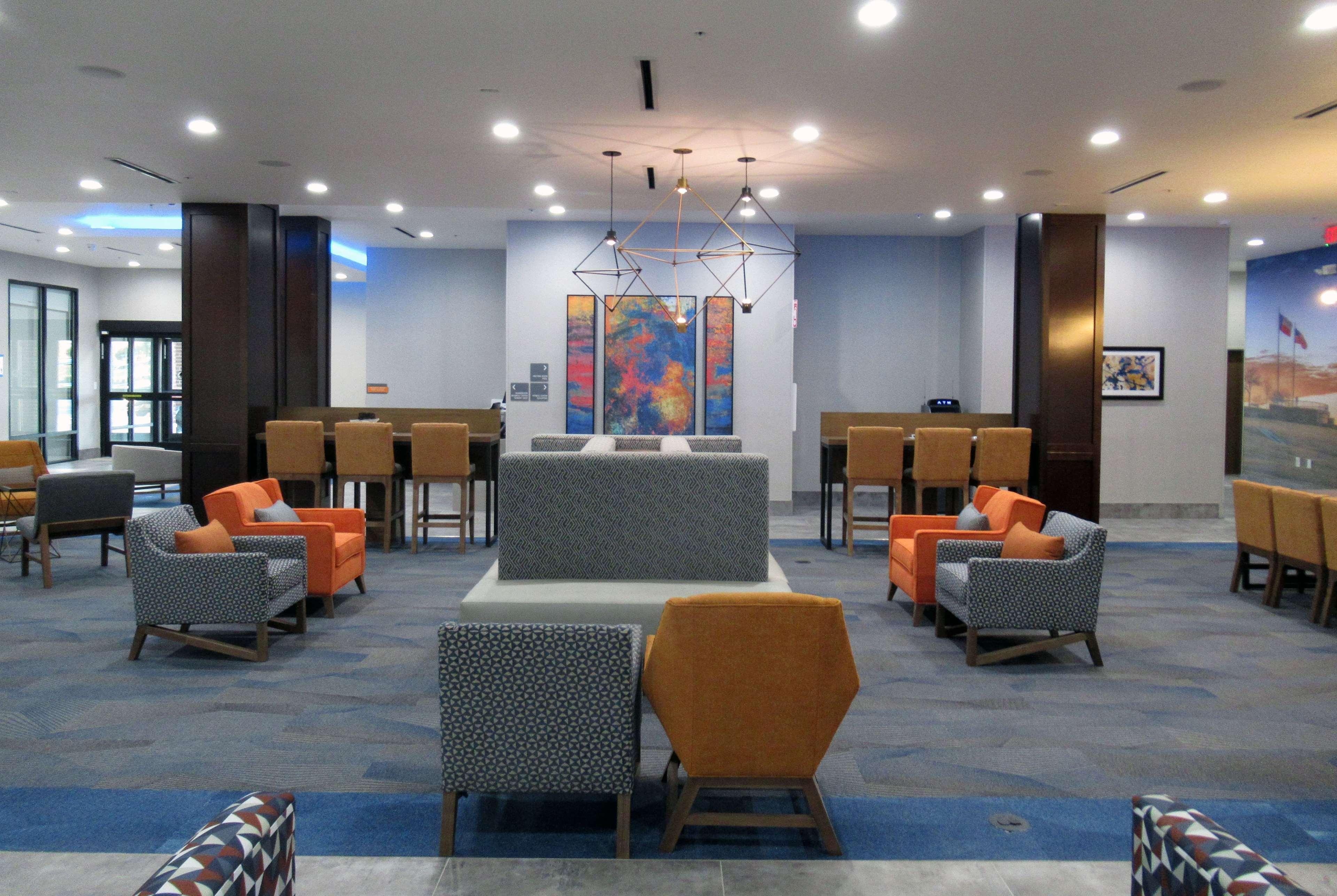 La Quinta Inn & Suites By Wyndham Dallas - Frisco Stadium Extérieur photo